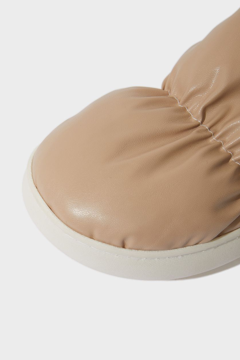 Әйелдерге ашық реңк Әйелдерге пандуф