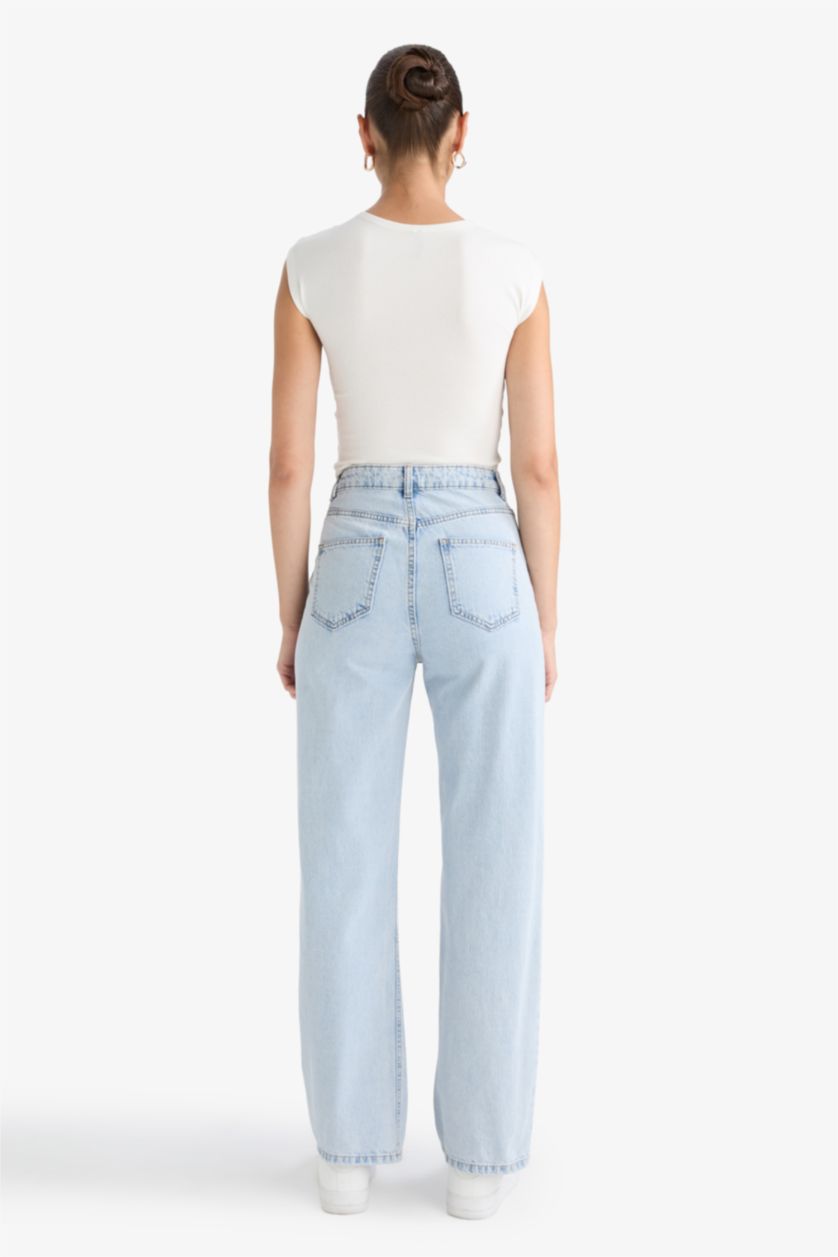 Woman Light Blue 90's Wide Leg High Waist Long Jeans