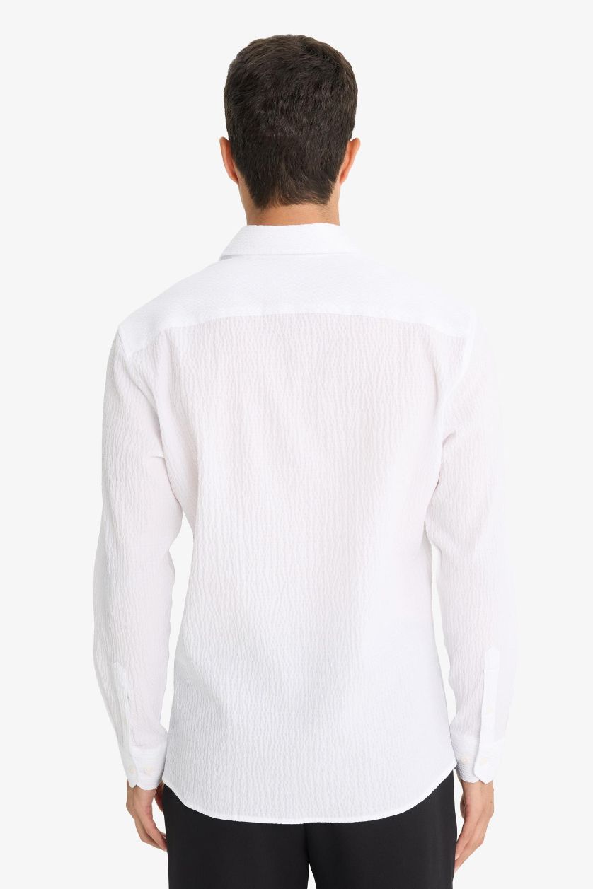 Man White Modern Fit Polo Neck Crinkle Long Sleeve Shirt