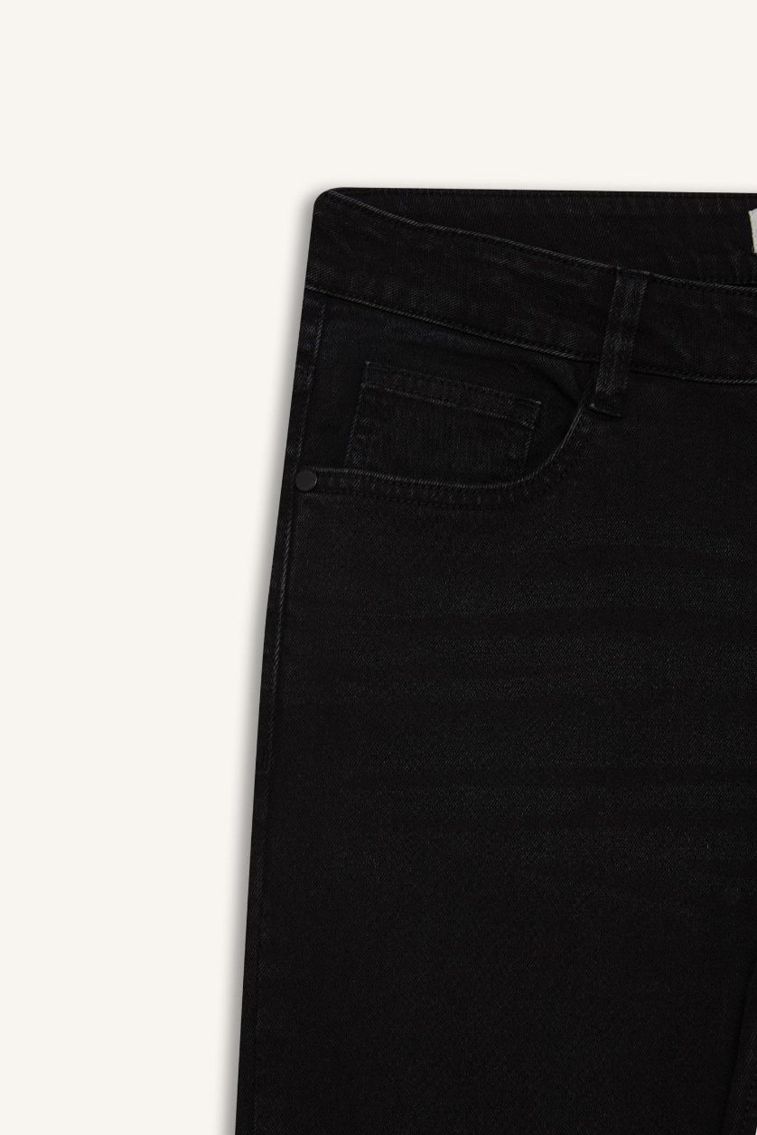 MAN Black Carlo Skinny Fit Regular Waist Skinny Leg Jeans