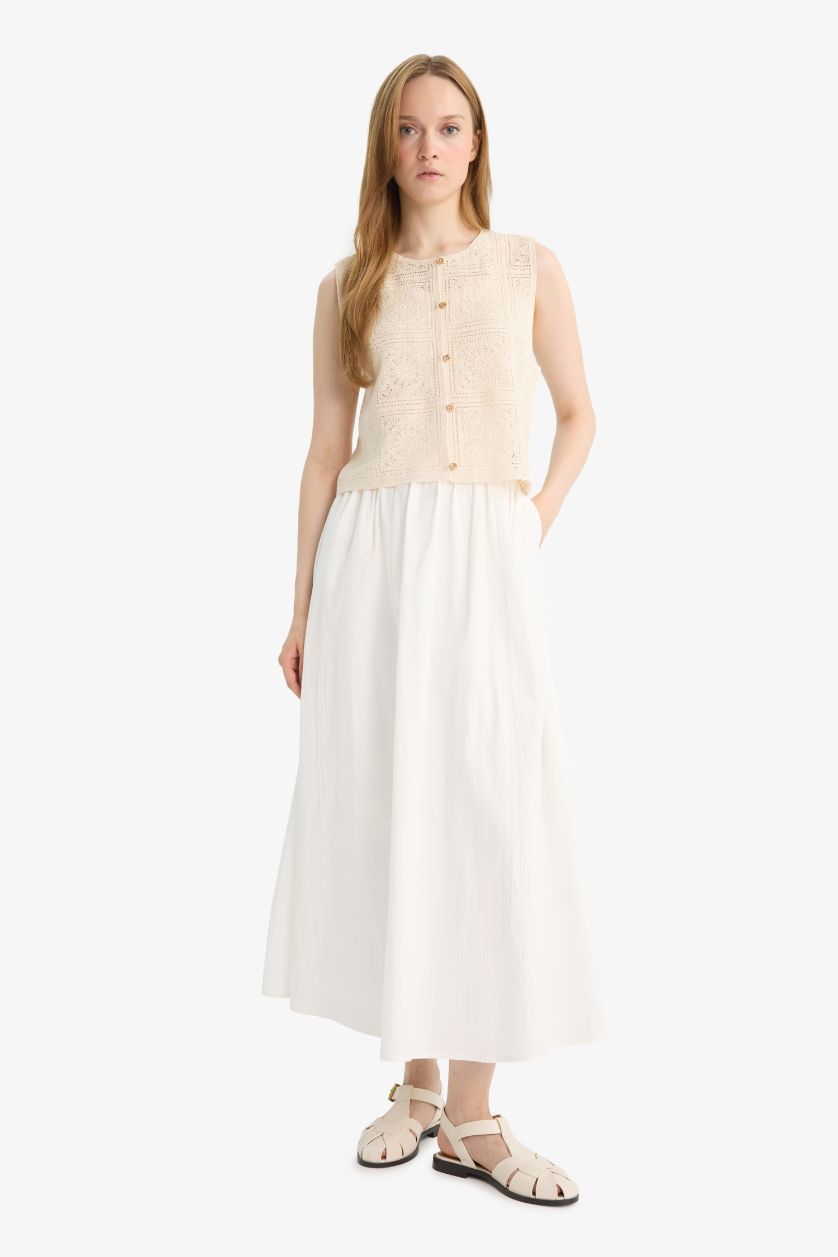 Kadın Ekru Boxy Fıt Bisiklet Yaka Dantel Yelek