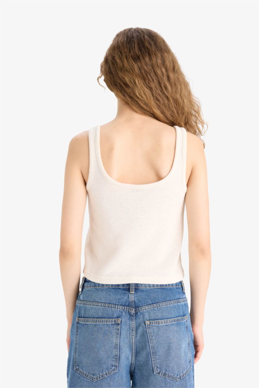 Kadın Kırık Beyaz Loose Fit Yuvarlak Yaka Beyaz Triko Görünümlü Atlet