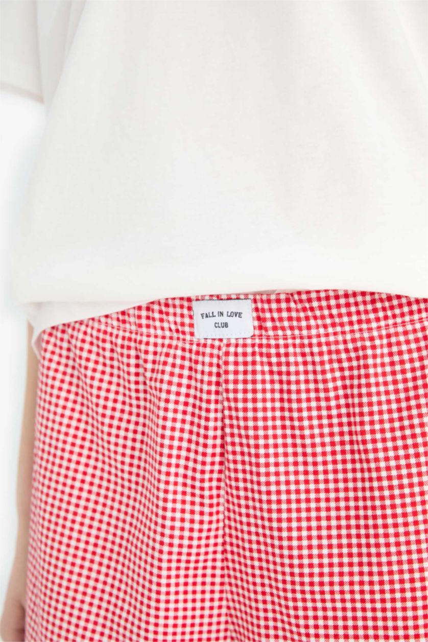 Woman Red Fall in Love Regular Fit Top Shorts 2 Piece Pajama Set