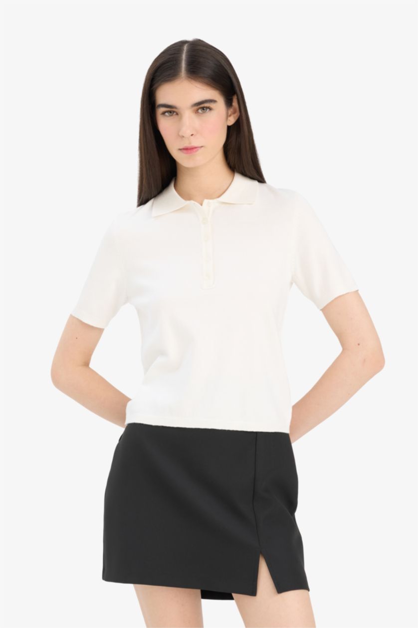 Женщины Бежевый Приталенный трикотажный свитер с воротником-поло