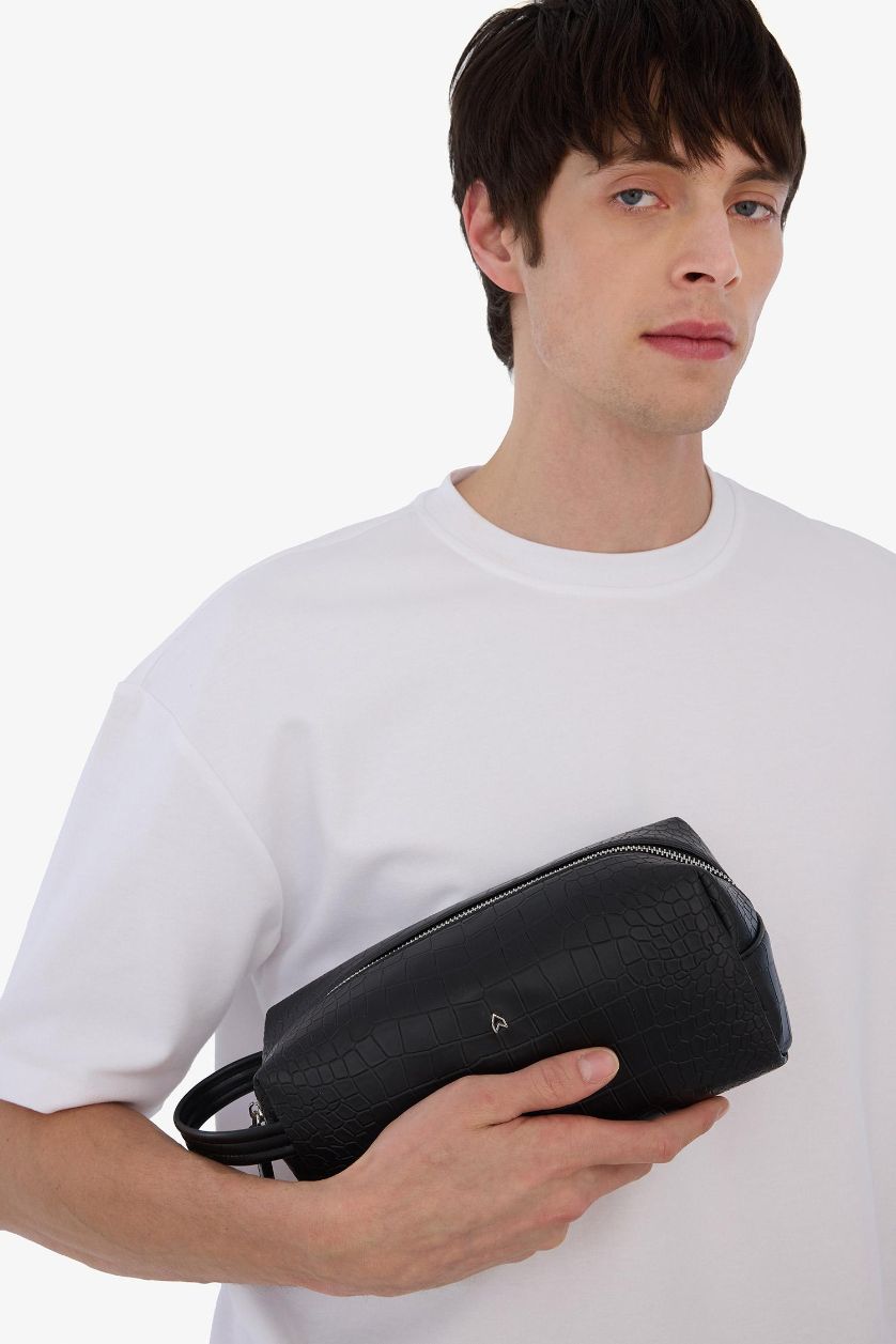 Erkek Siyah AtolyeWolf x DeFacto Erkek Kroko Desenli Suni Deri El Çantası