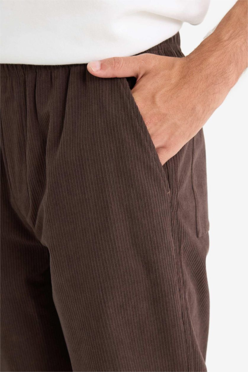 رجالي بني بنطلون مخمل مضلع وايد ليج برجل واسع