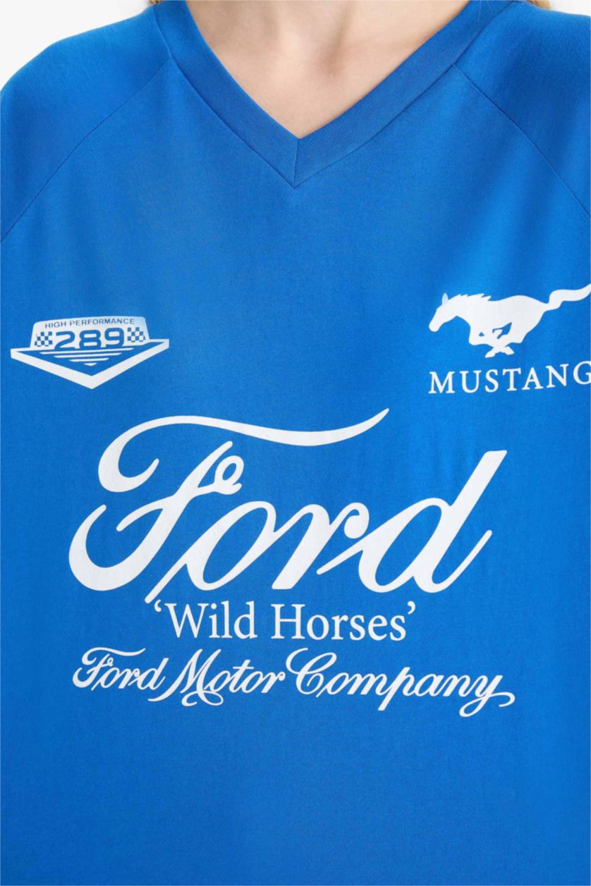 Kadın Royal Ford Motor Company Oversize Geniş Kalıp V Yaka Baskılı Kısa Kollu Tişört