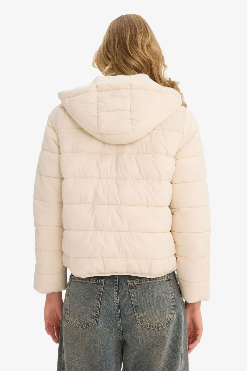 Kadın Kum Su Geçirmez Regular Fıt Kapüşonlu Suni Kürk Astarlı Mont