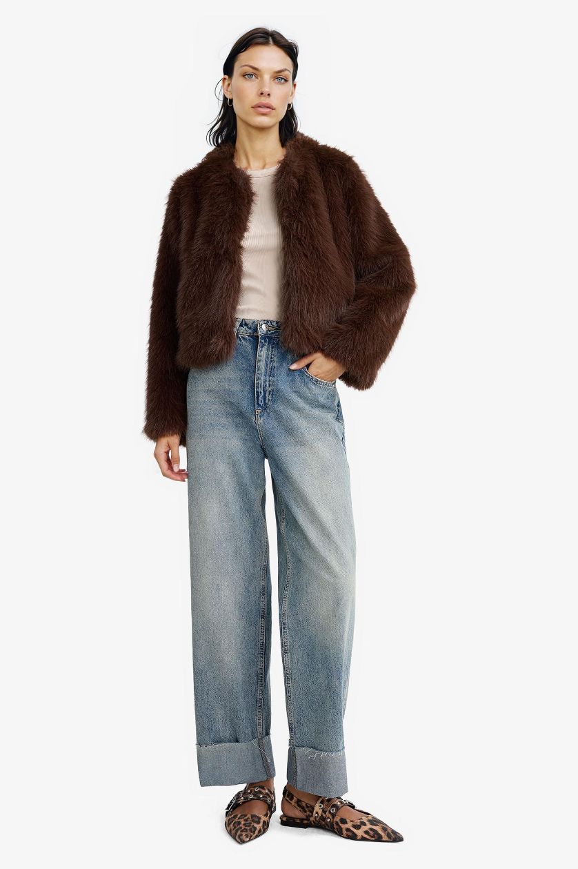 حريمي بني بنطلون قصير فرو صناعي قصة عادية