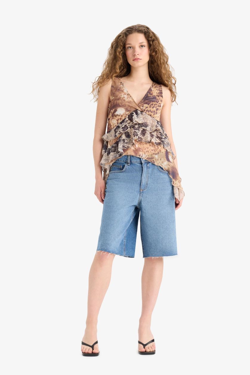 Kadın Kahve Regular Fit V Yaka Leopar Desenli Kolsuz Bluz