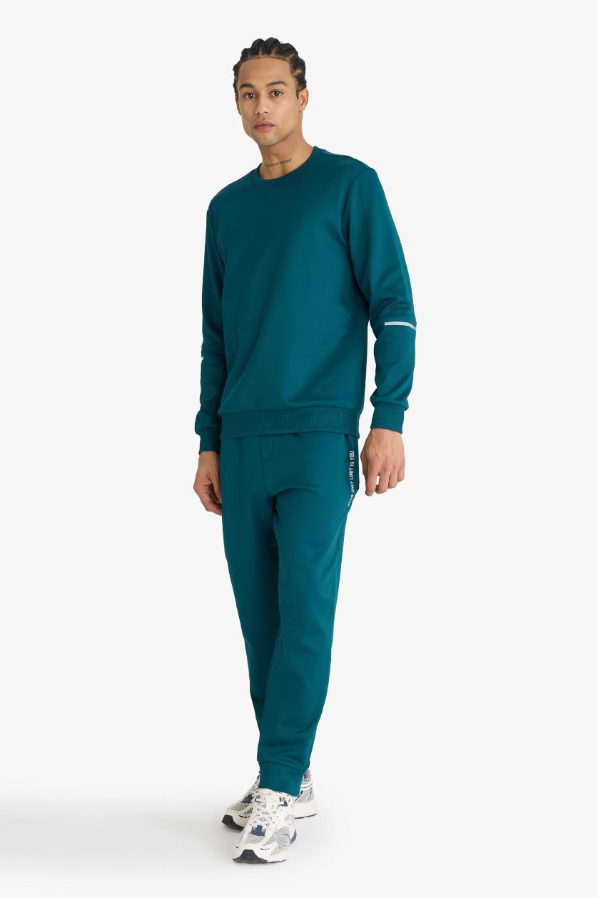 Erkek Koyu Yeşil Standart Fit Bisiklet Yaka Sporcu Sweatshirt