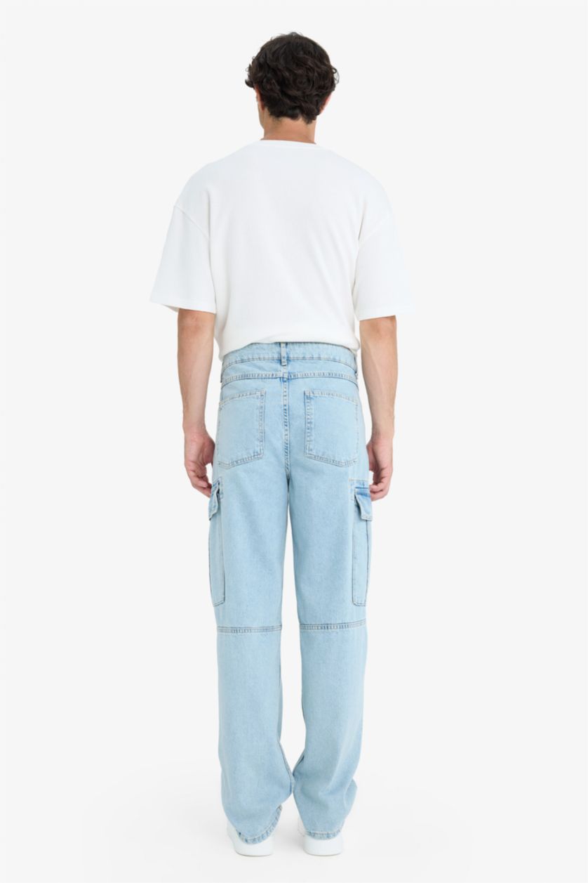 Erkek Açık Mavi %100 Pamuk Relax Fit Rahat Kesim Düz Paça Kargo Cepli Jean Yıkamalı Pantolon