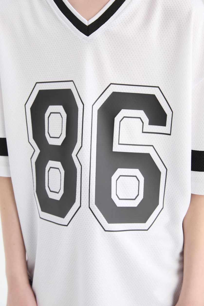 Erkek Çocuk - Genç Erkek Violet Beyaz Oversize Geniş Kalıp V Yaka Baskılı Tül Kısa Kollu Tişört Erkek Çocuk