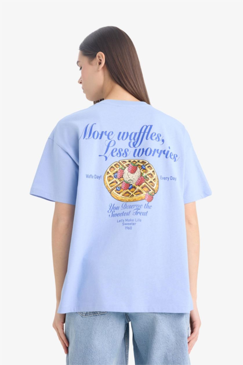 Kadın Mavi Oversize Geniş Kalıp Bisiklet Yaka Sırt Baskılı Kısa Kollu Tişört