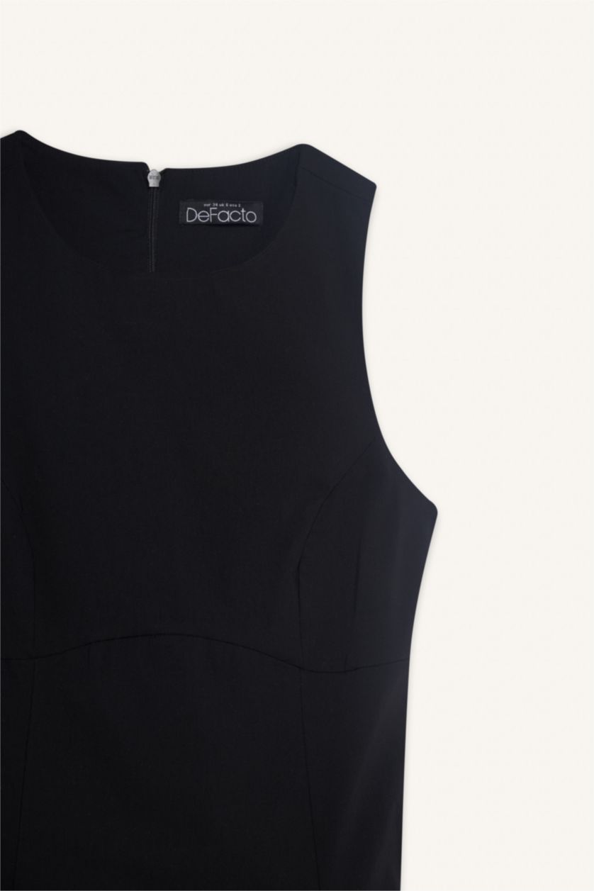 Kadın Siyah Bisiklet Yaka Bengalin Kolsuz Mini Yazlık Elbise