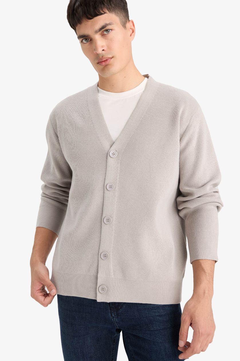 Man Light Grey Relax Fit V-Neck Knit Cardigan
