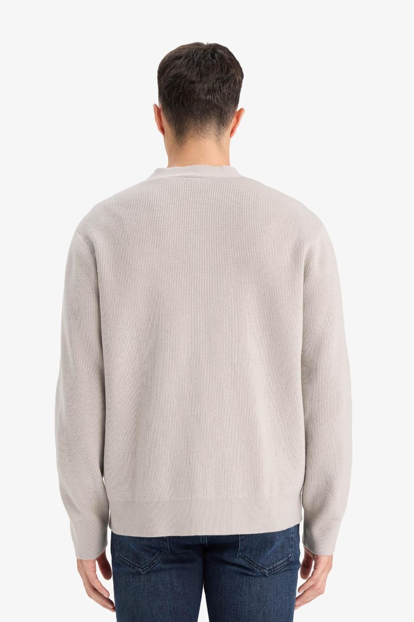 Man Light Grey Relax Fit V-Neck Knit Cardigan