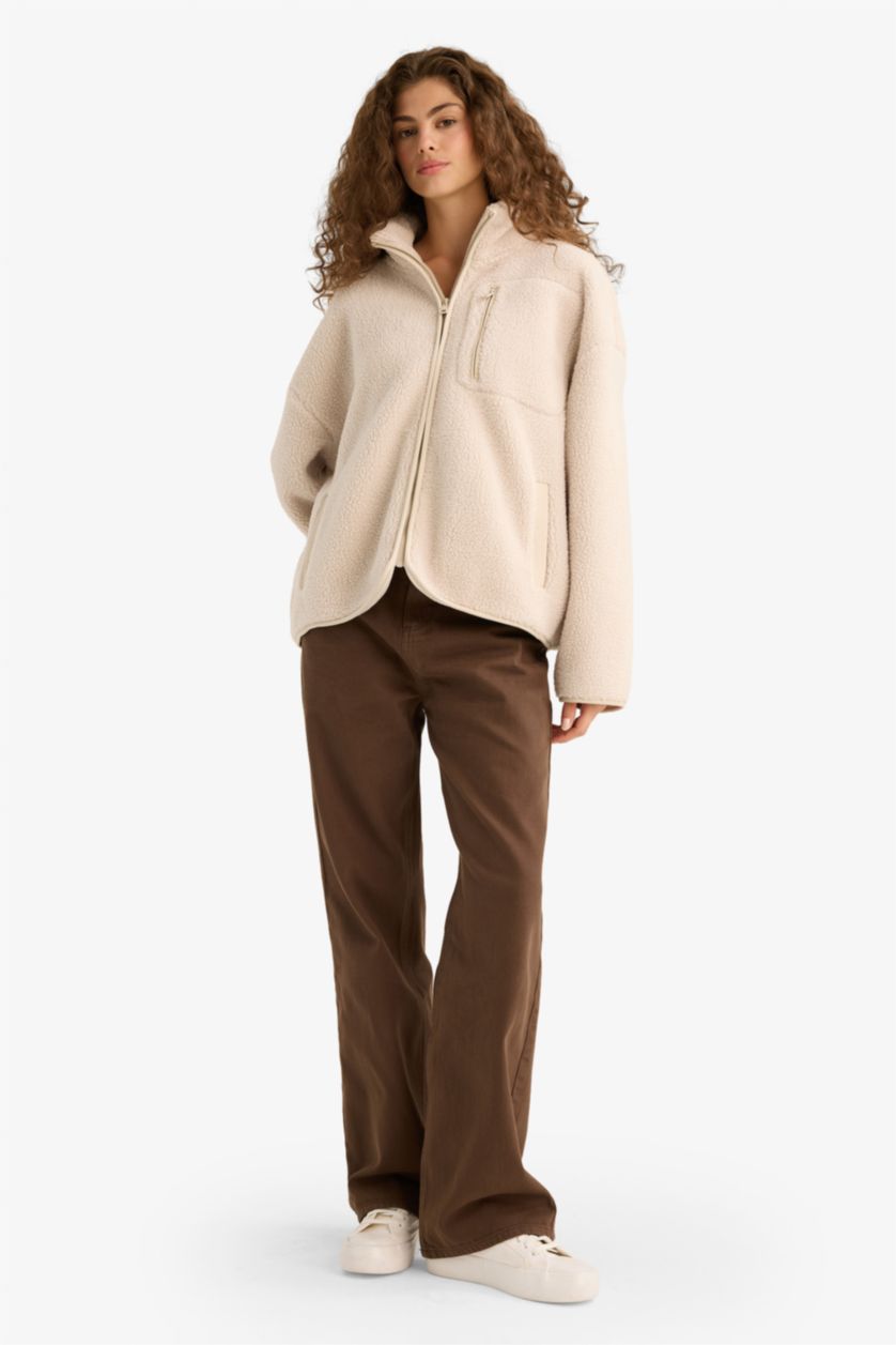 Woman Beige Plush Zippered Cardigan