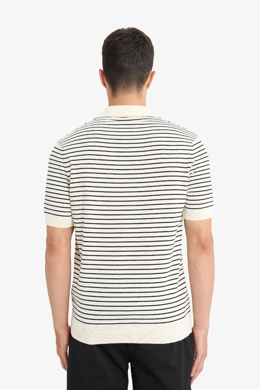 Erkek Siyah Düğmeli Çizgili Triko Polo Tişört
