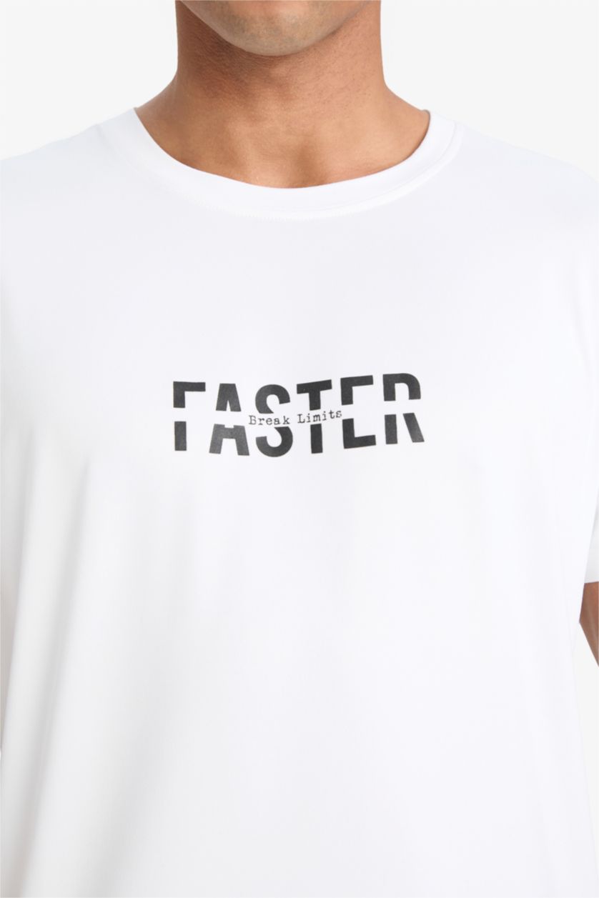 Erkek Beyaz Hızlı Kuruyan Slim Fit Dar Kesim Bisiklet Yaka Baskılı Sporcu Kısa Kollu Tişört