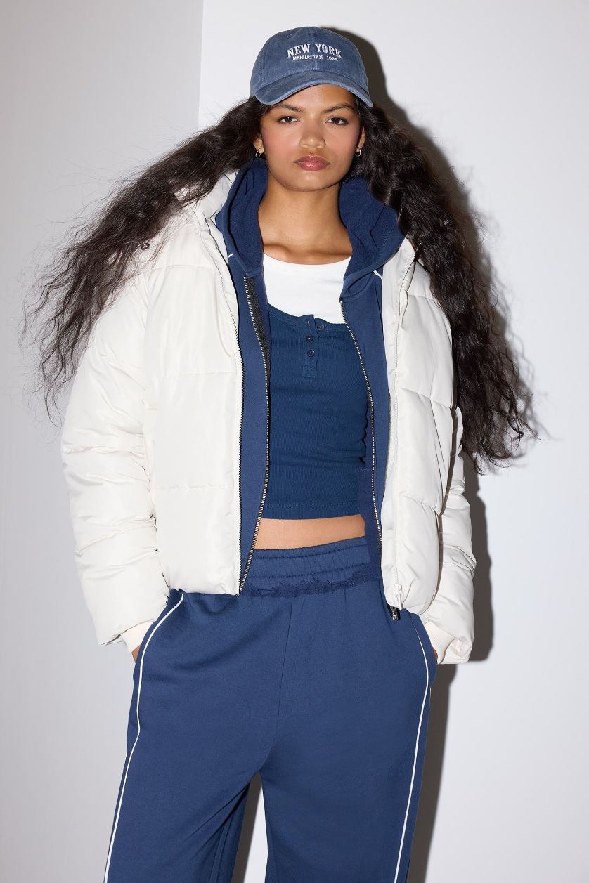 Woman Ecru Windproof Regular Fit Hooded Puffer Jacket