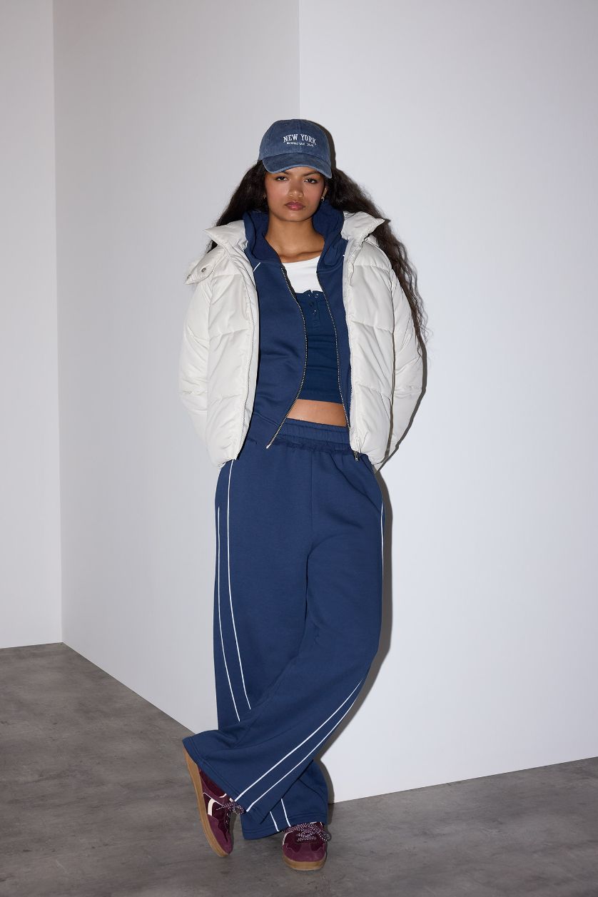 Woman Ecru Windproof Regular Fit Hooded Puffer Jacket