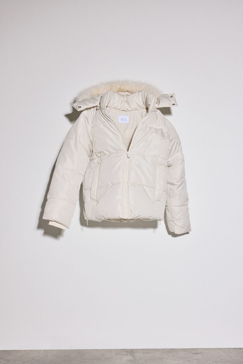 Woman Ecru Windproof Regular Fit Hooded Puffer Jacket