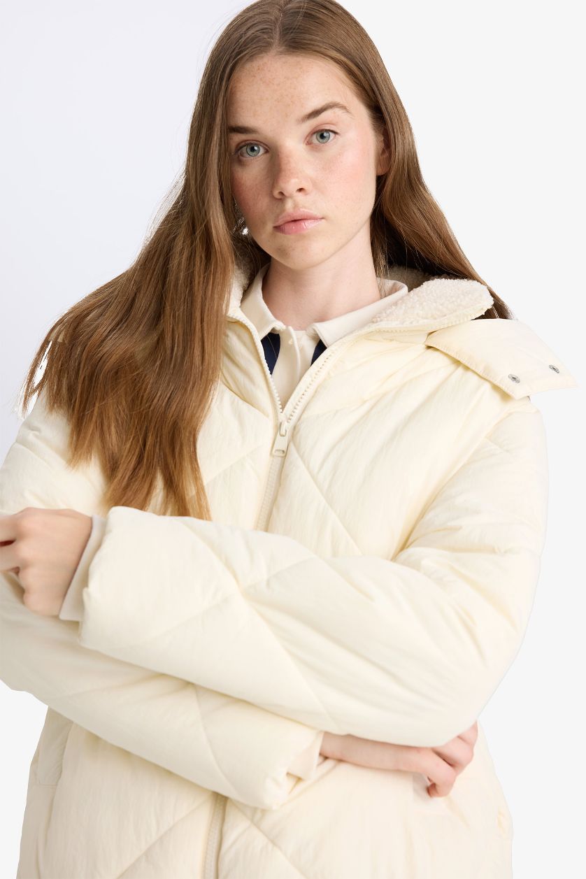 حريمي بيج فاتح جاكيت بامب وتر بروف قصة عادية مبطن بفرو إصطناعي