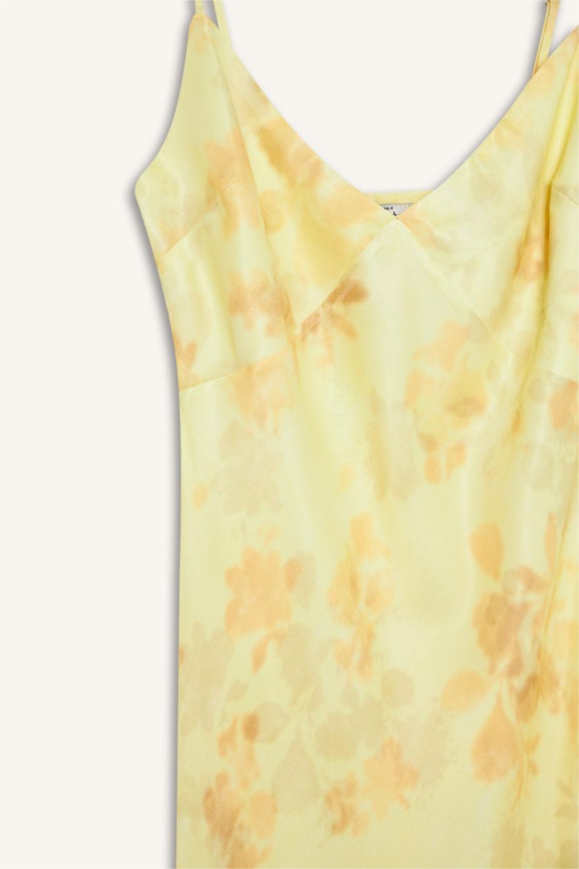 Kadın Sarı V Yaka Desenlil Yırtmaçlı Saten Askılı Midi Elbise