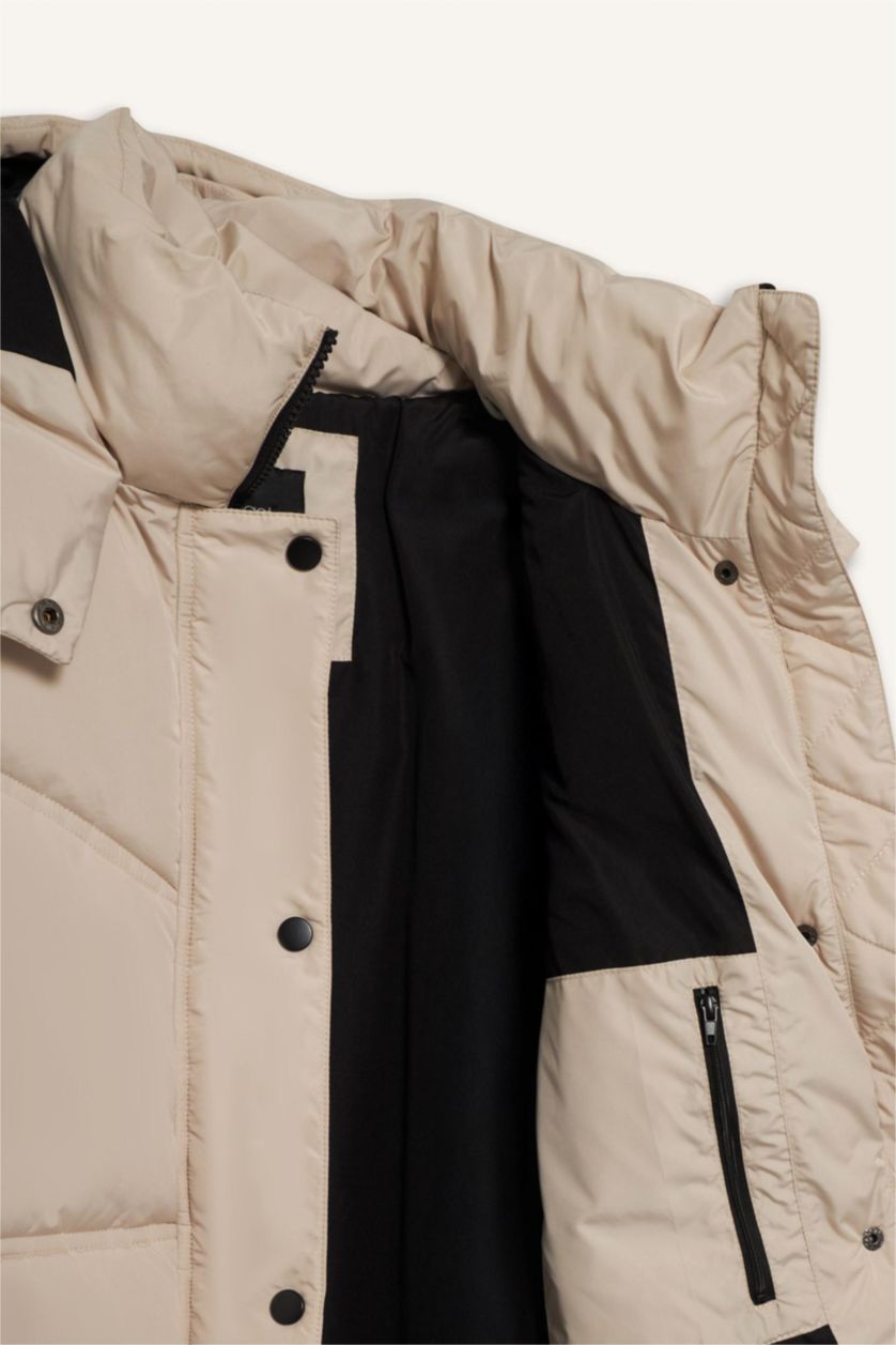 Әйелдерге ашық реңк бас киімді Пальто