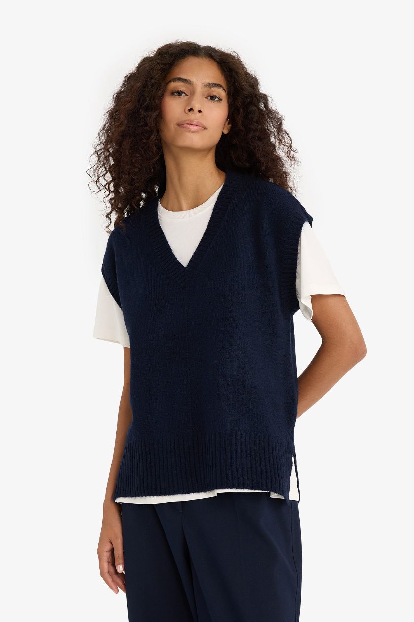 Woman NAVY Regular Fit V-Neck Knitwear Vest