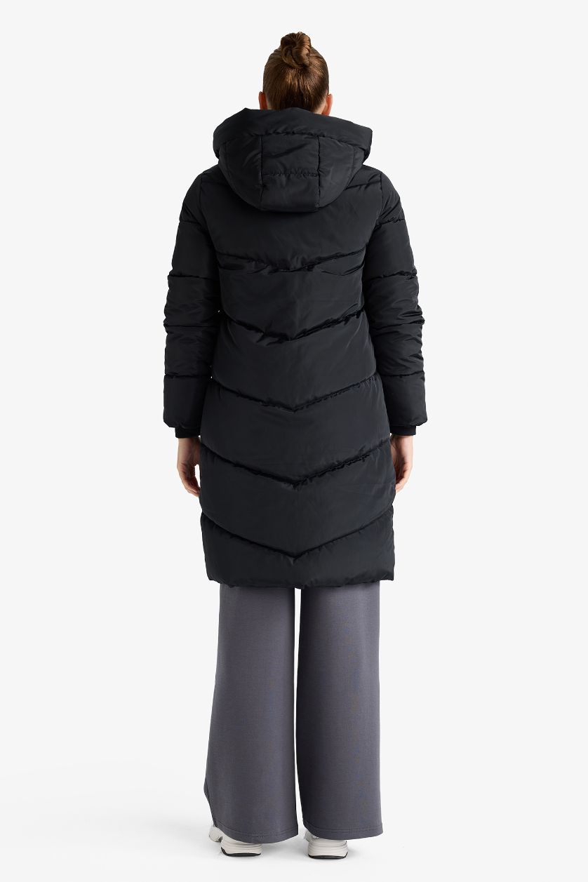 Женщины Черный Водонепроницаемая куртка парка с капюшоном Regular Fit