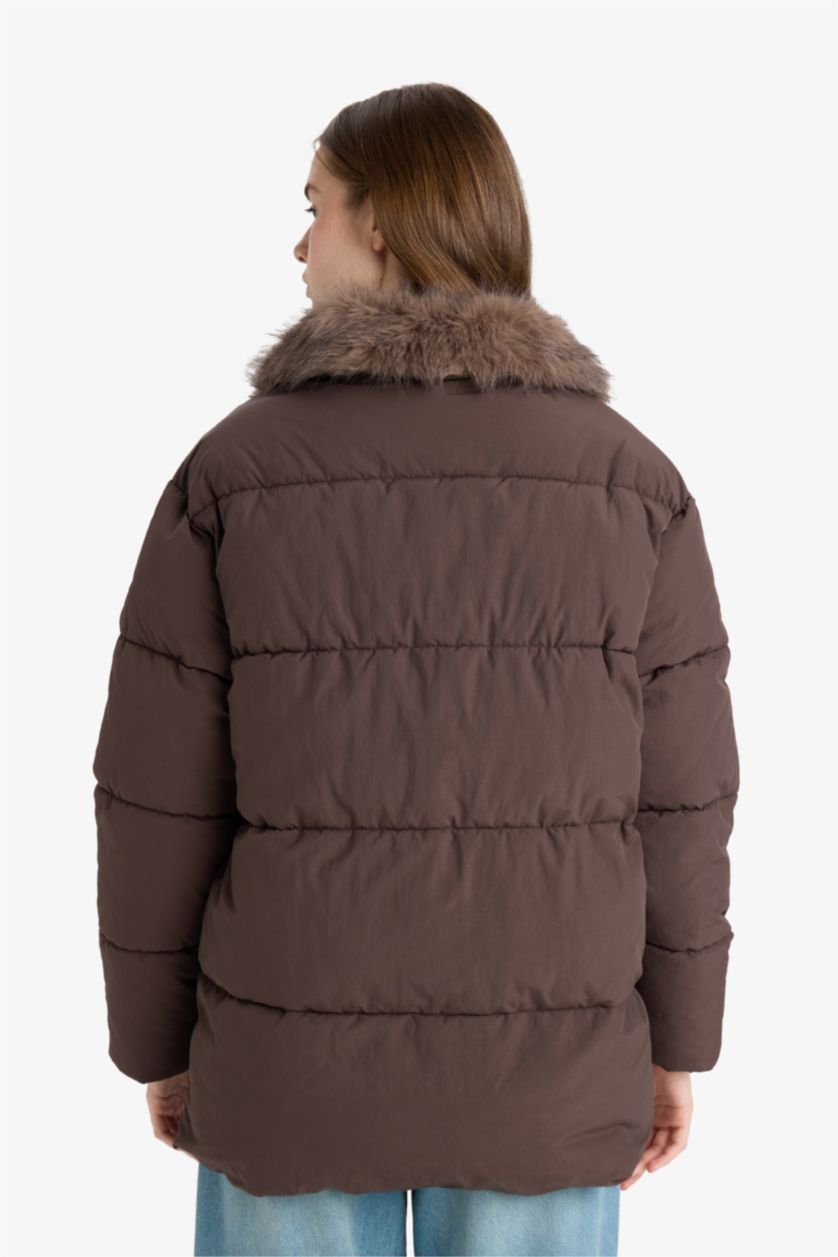 Әйелдерге Қоңыр бас киімді Пальто