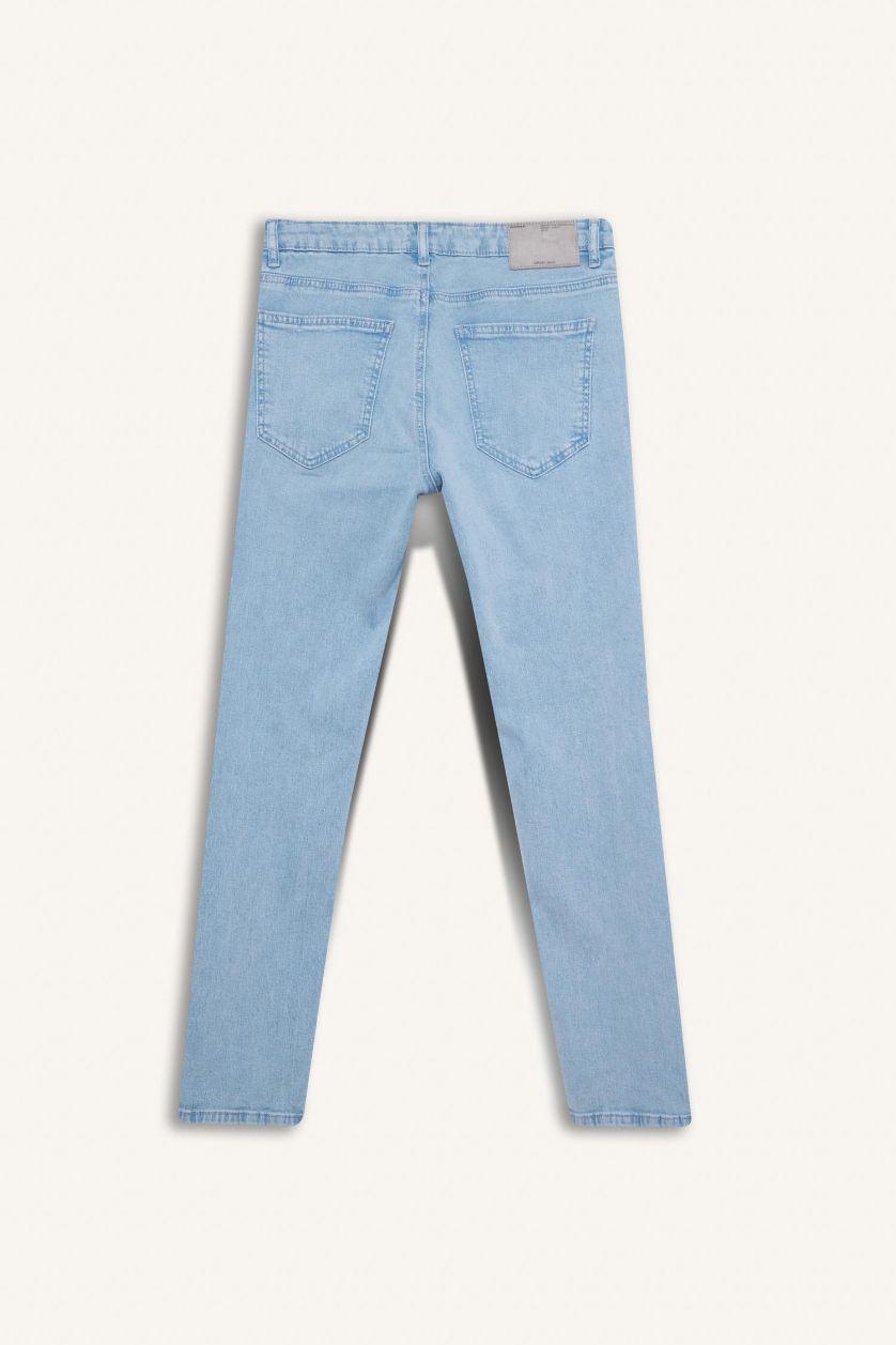 رجال أزرق فاتح بنطرون جينز بيدرو سليم فيت برجل ضيق