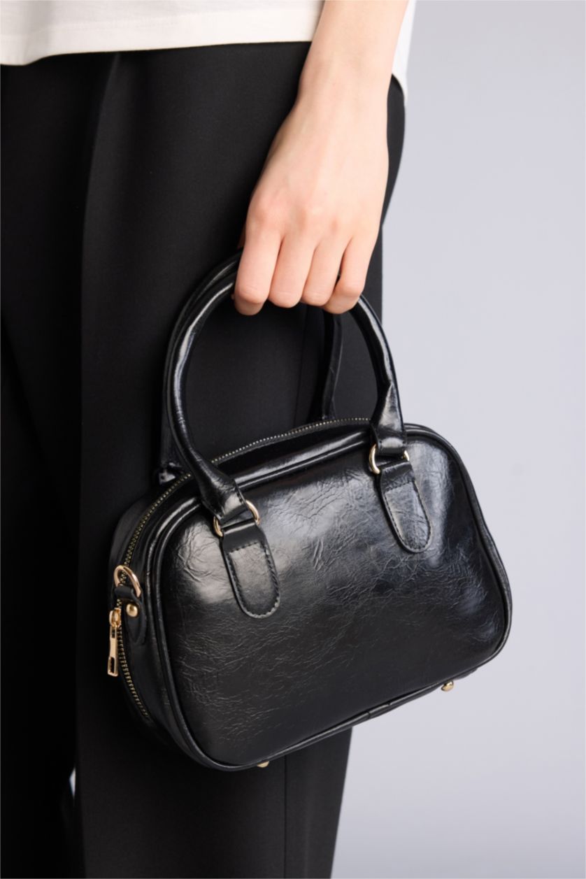 Woman Black Hand Bag