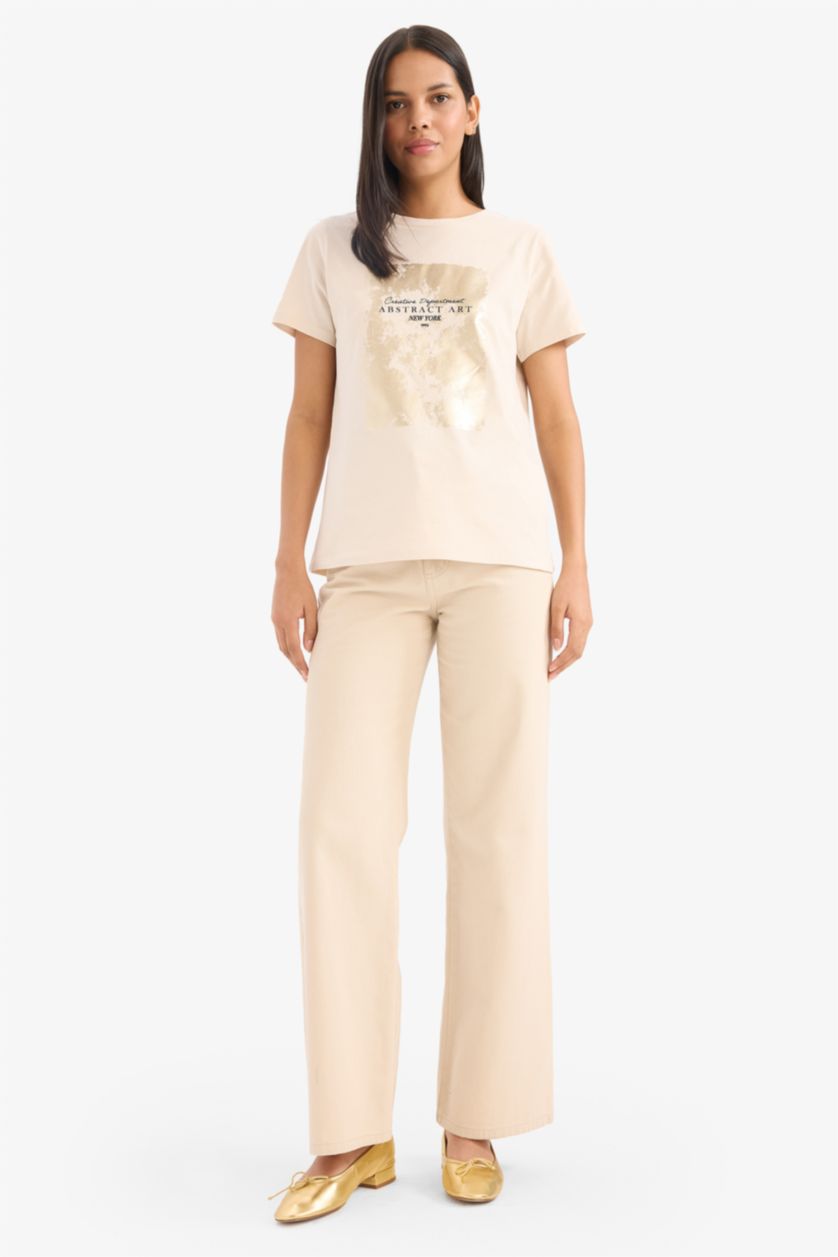 نساء حجري فاتح تيشيرت نص ردن قصة عادية بياخة مستديرة