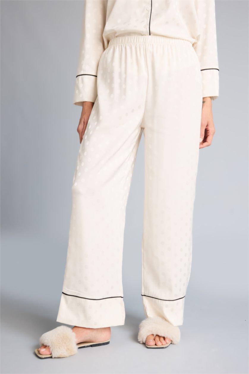 Woman Ecru Regular Fit Long Sleeve 2 Piece Satin Set