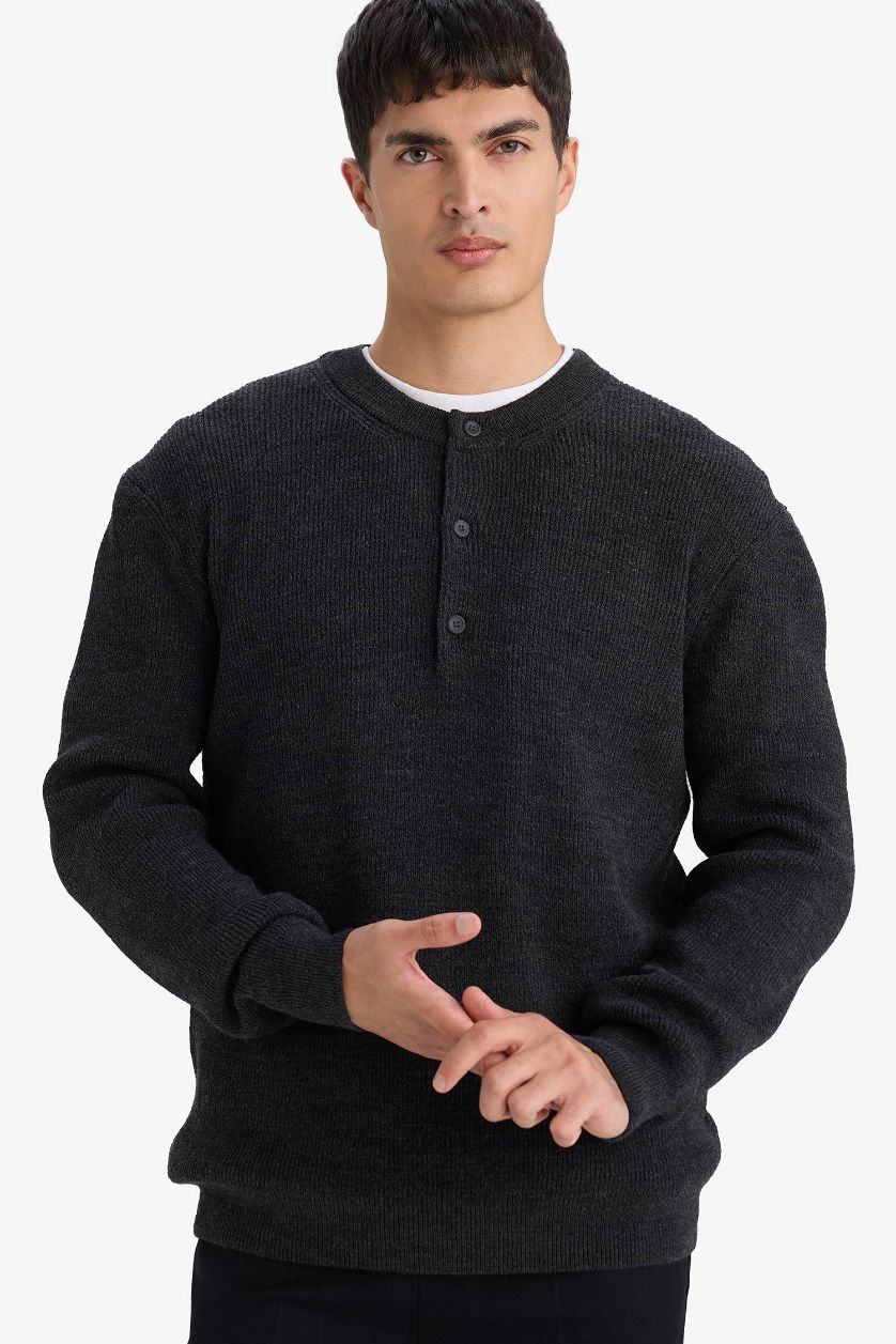MAN Dark Anthracite Standard Fit Knit Pullover
