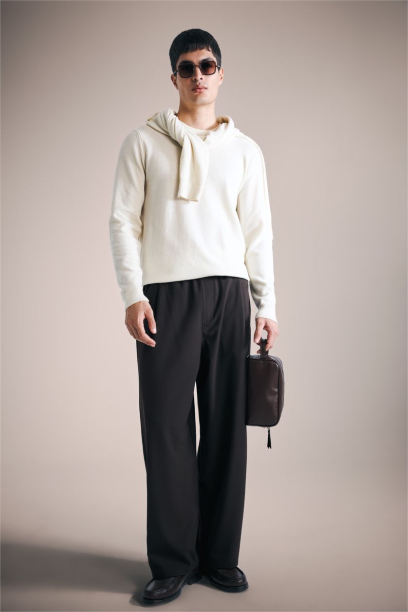 رجال بيج فاتح بلوفر تريكو قصة عادية بياقة مستديرة