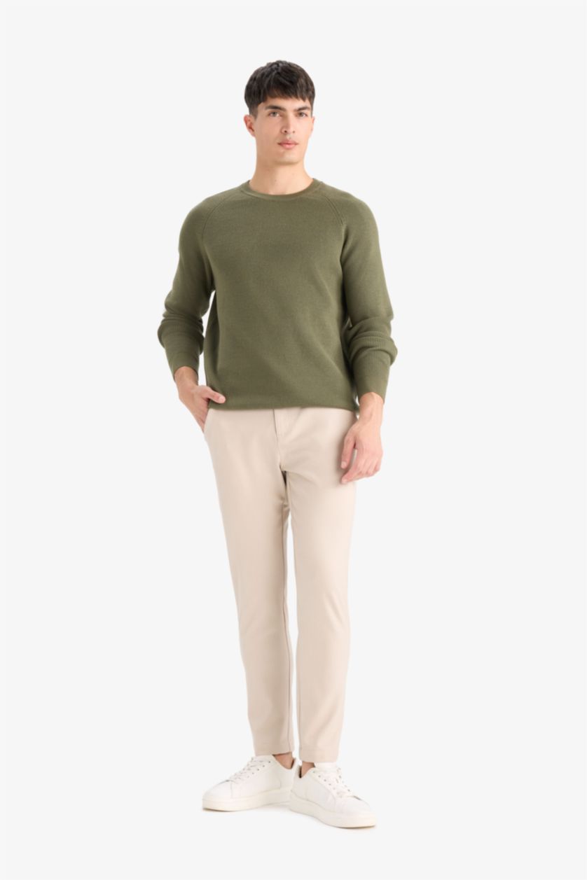 Man Khaki Standard Fit Crew Neck Knitwear Pullover