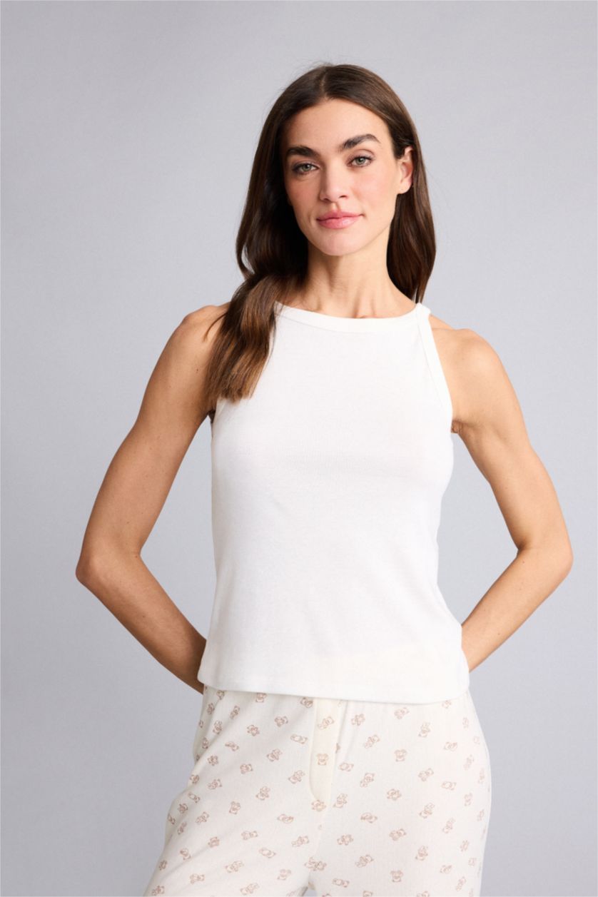 نساء اوف وايت فانيلة بيزك سادة