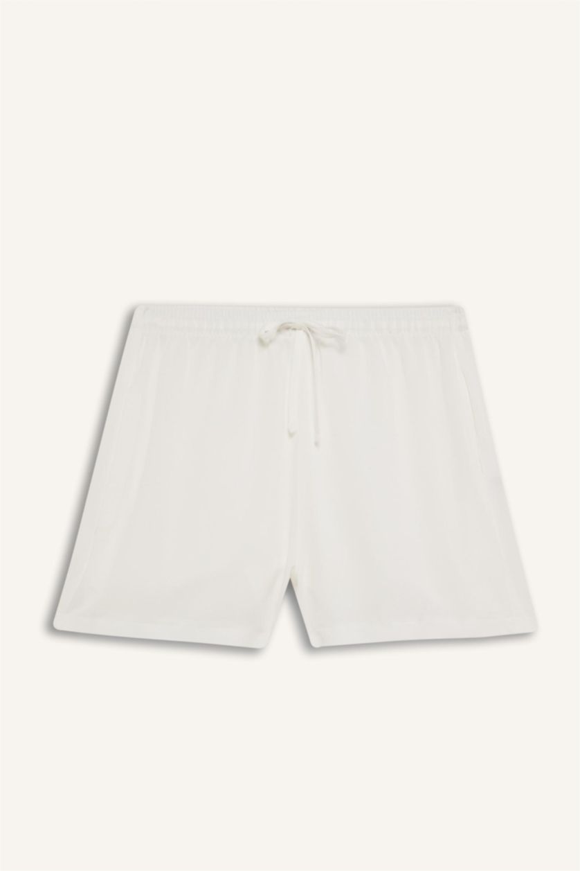 Woman White Normal Waist Short Leg Linen Blend Shorts