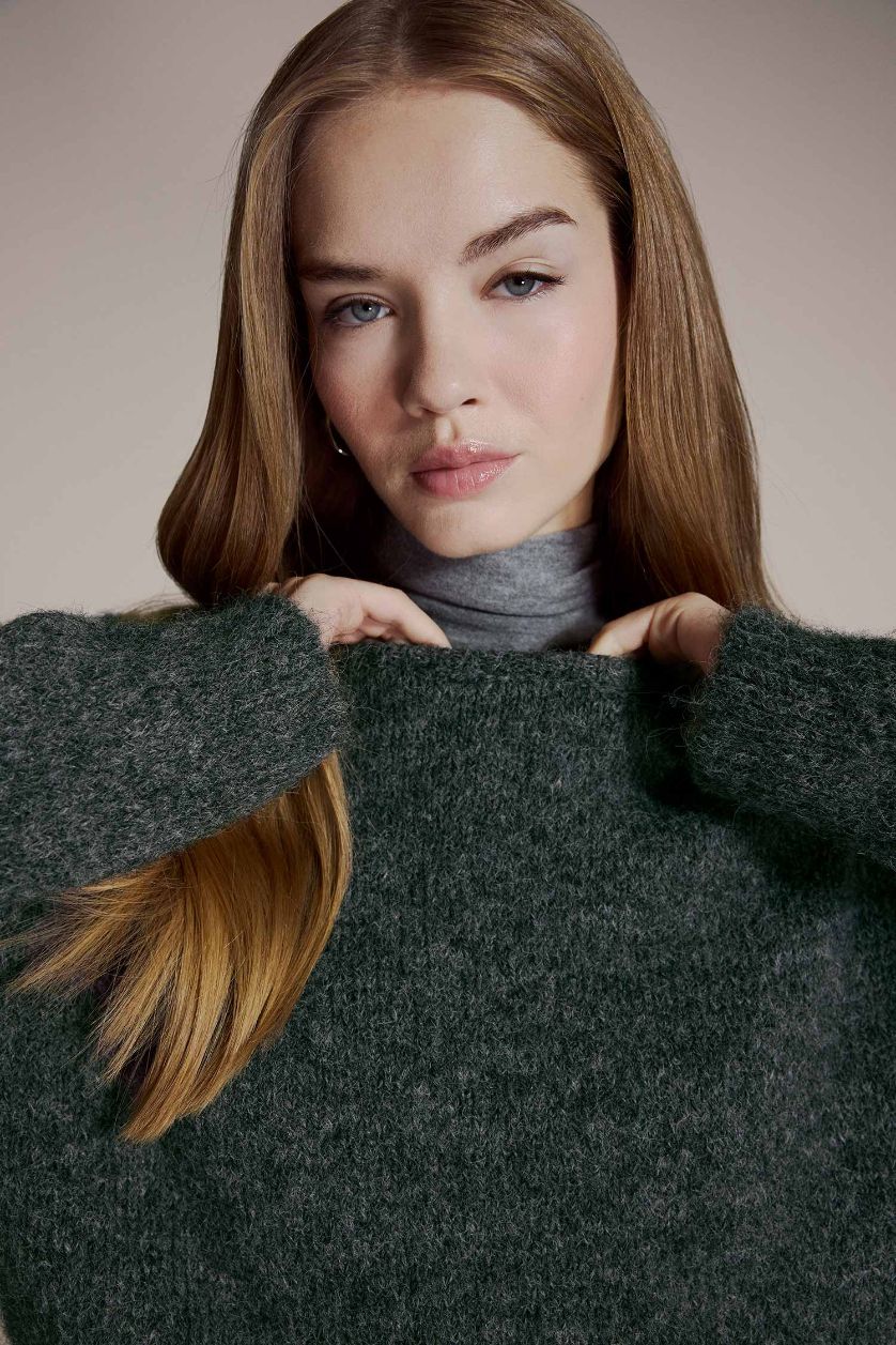 Әйелдерге Антрацитті меланж үлкен пішім дөңгелек жаға Пулловер