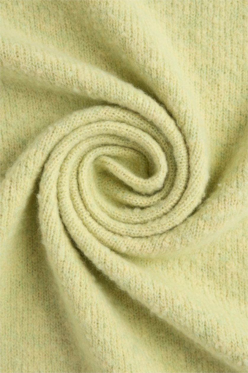 Kadın Açık Yeşil Yün Karışımlı Bisiklet Yaka Oversize Fit Triko Kazak