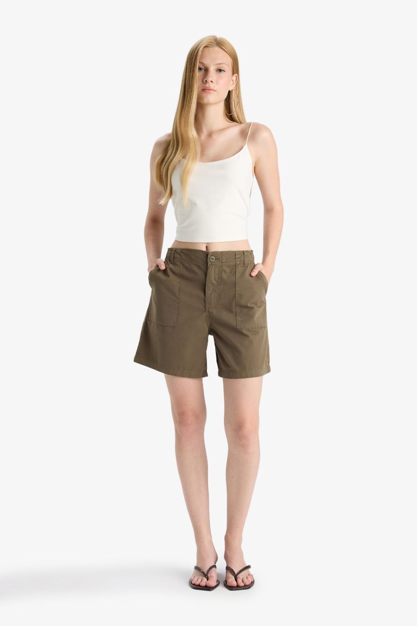 نساء كاكي شورت بخصر عادي من جبردين بساق قصير