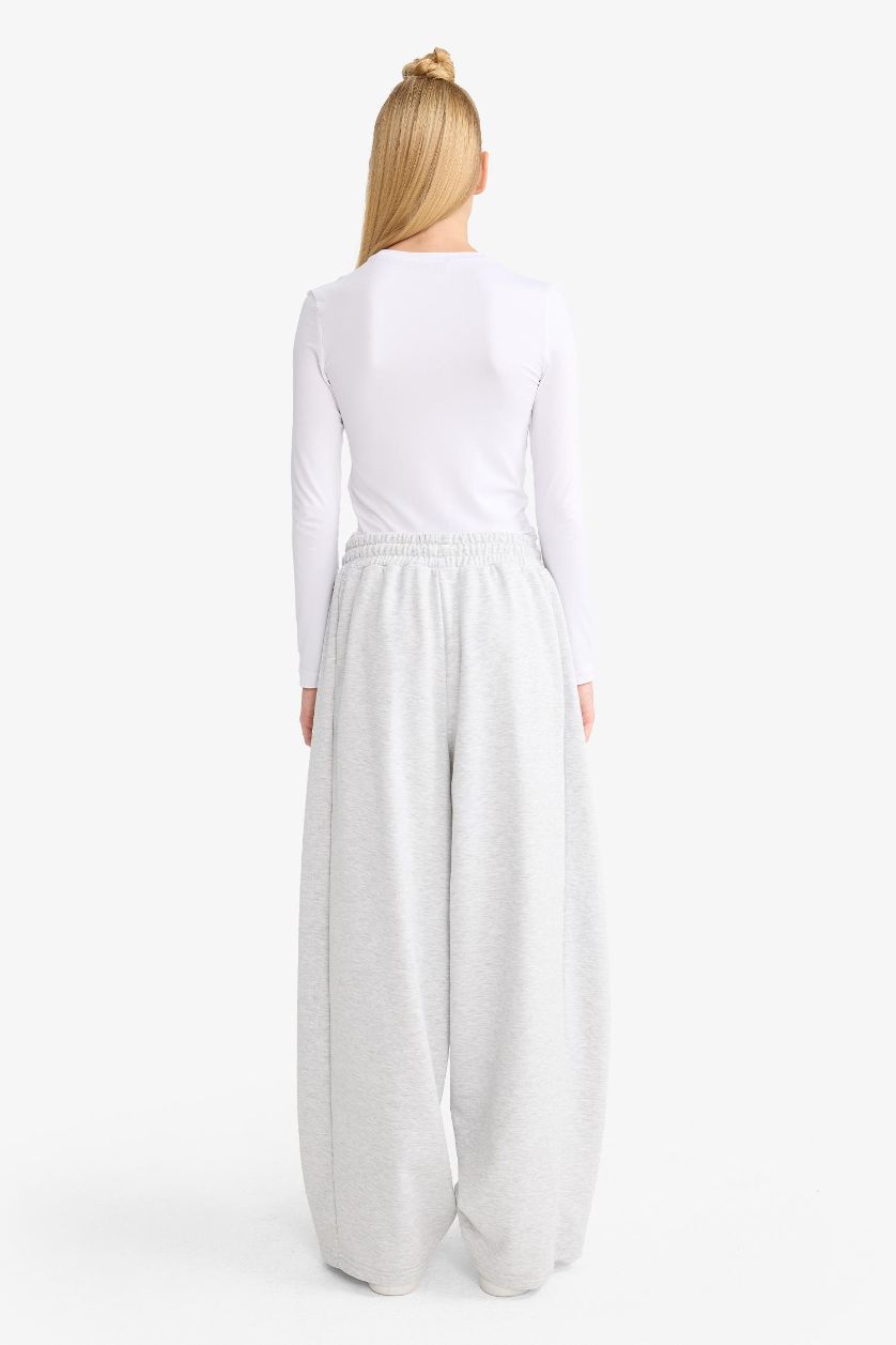 Kadın Gri Melanj Barrel Fit Beli Bağcıklı Geniş Paça Eşofman Altı