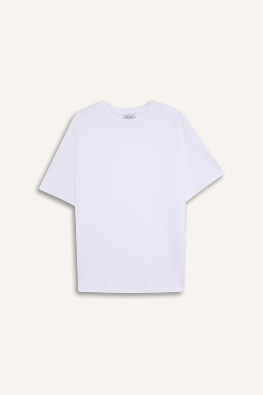 Kadın Beyaz Oversıze Kısa Kollu Tişört