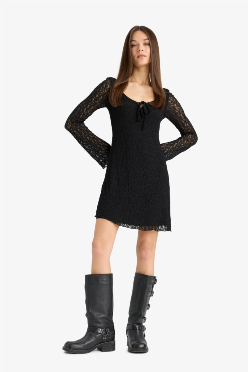 Kadın Siyah V Yaka Dantel Uzun Kollu Mini Elbise