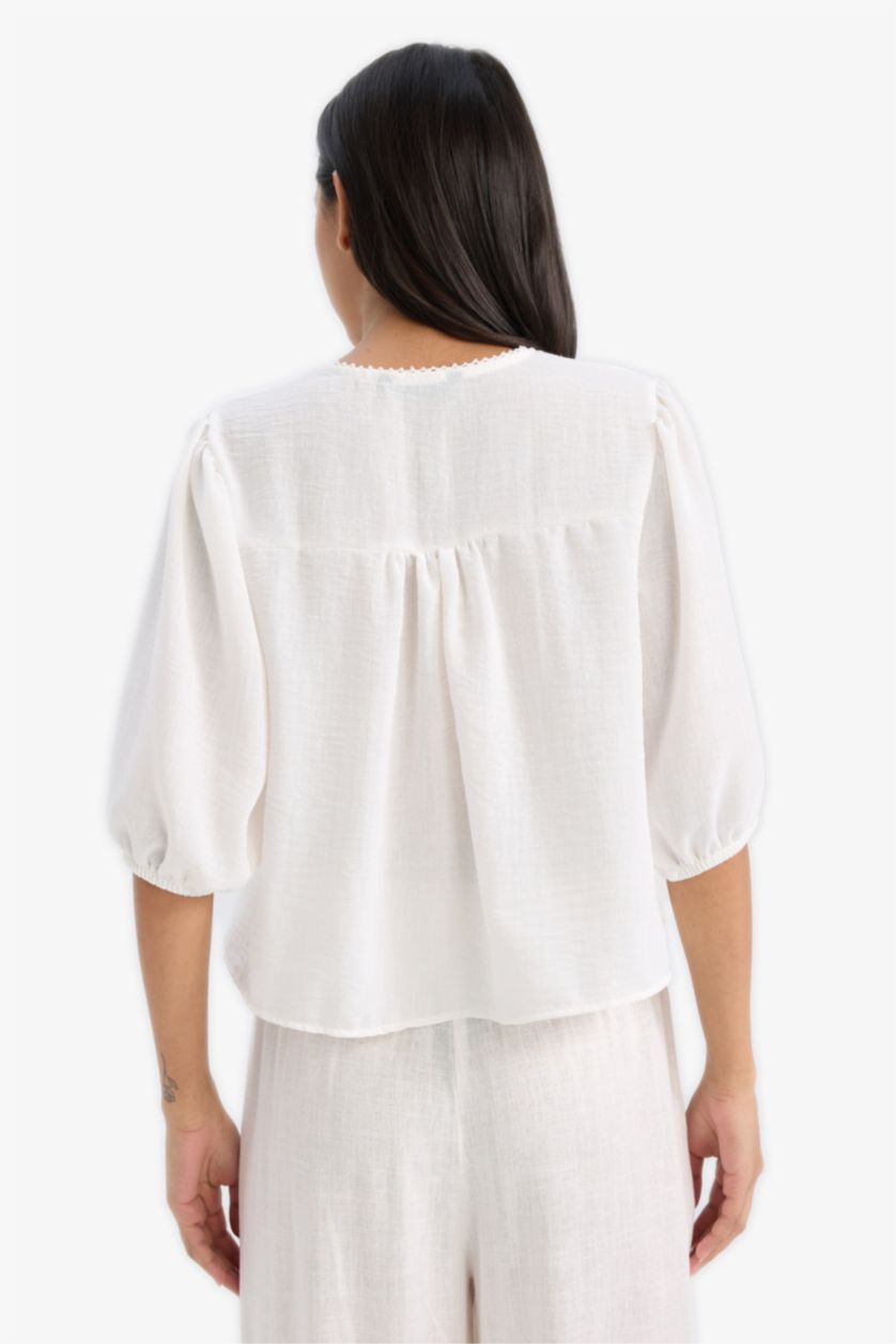 Kadın Ekru Relax Fit V Yaka Giperli Keten Görünümlü Kısa Kollu Gömlek