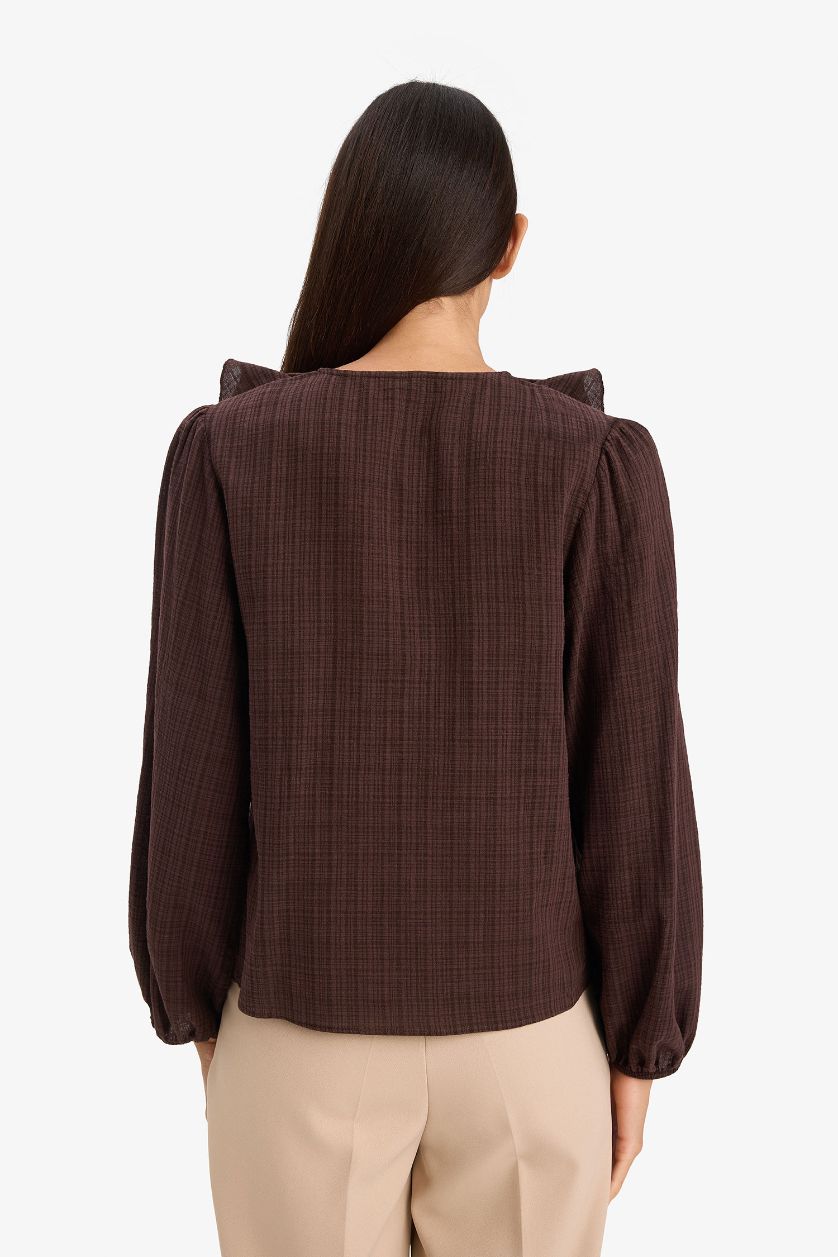 Kadın Kahve Oversize Geniş Kalıp V Yaka Pamuklu Fırfırlı Uzun Kollu Bluz